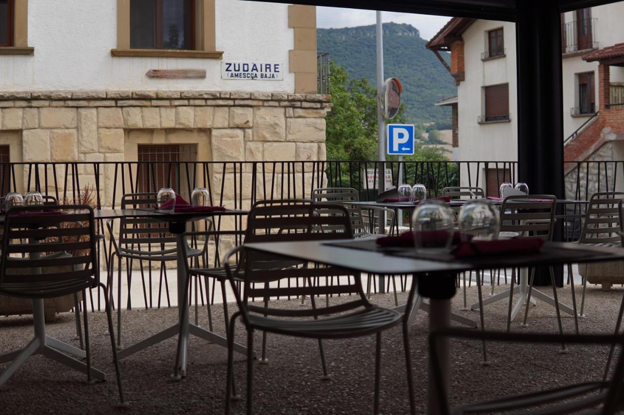 Hostal Restaurante Ibaisek Судайре Экстерьер фото